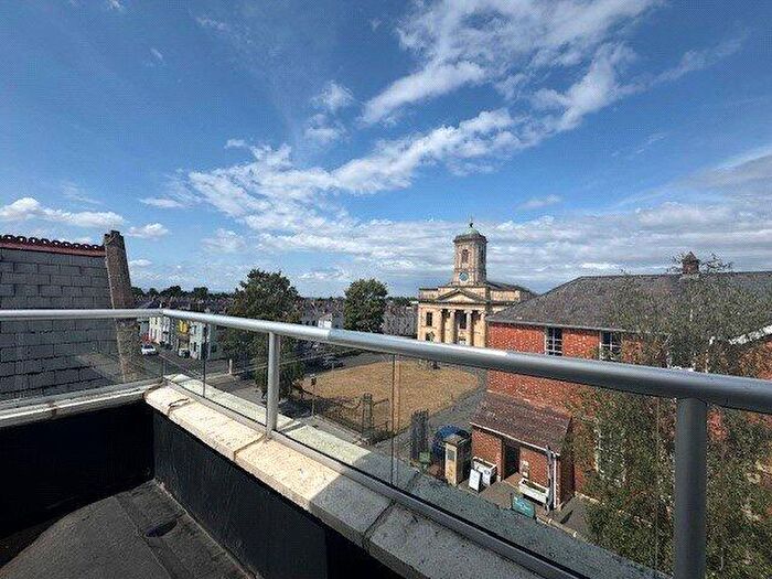 1 Bedroom Apartment For Sale In St. Pauls Road, Cheltenham, Gloucestershire, GL50