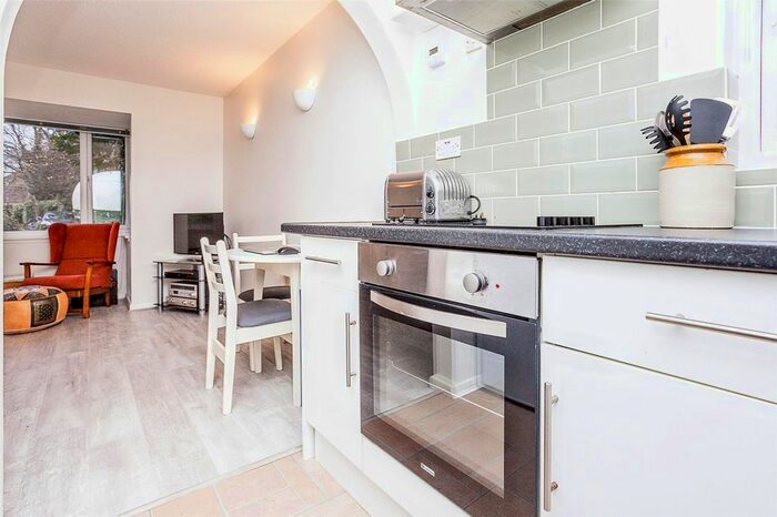 Studio For Sale In Beacon Court, Manor Fields, Horsham, West Sussex, RH13