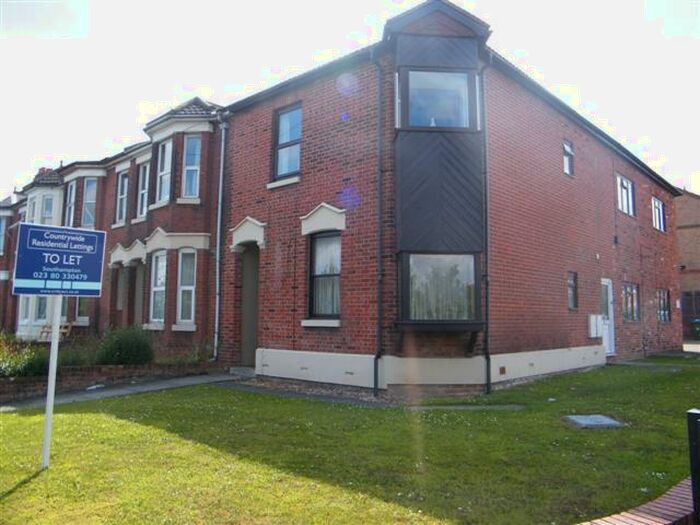 Studio To Rent In Portswood Road, Southampton, SO17