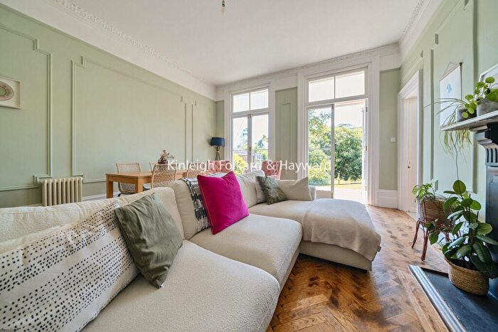 2 Bedroom Flat For Sale In Oaklands Road, Bromley, Kent, BR1