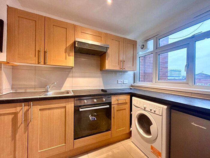 1 Bedroom Flat To Rent In Whitchurch Lane, Edgware, HA8