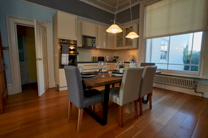 2 Bedroom Apartment To Rent In Sydenham Villas Road, GL52
