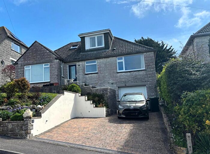 3 Bedroom Chalet For Sale In Overcombe Drive, Weymouth, DT3