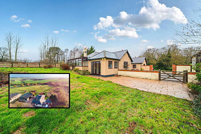 4 Bedroom Detached House For Sale In Stone Horse Farm, Carlton Scroop, NG32