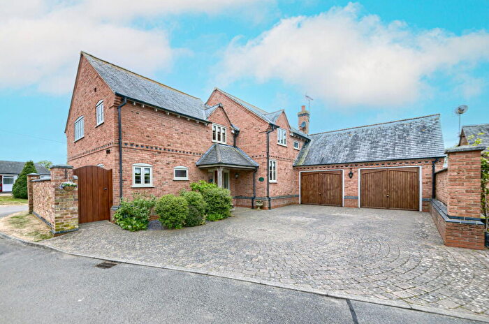 5 Bedroom Detached House For Sale In Park Lane, Walton, LE17