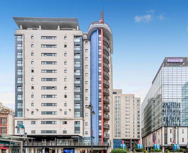 2 Bedroom Flat To Rent In Churchill Way, Cardiff, CF10