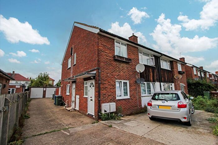 2 Bedroom Flat To Rent In Charlton Road, Harrow, HA3