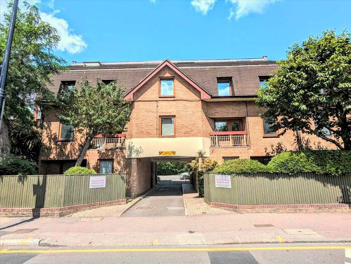 1 Bedroom Flat To Rent In Alexandra Road, London, SW19