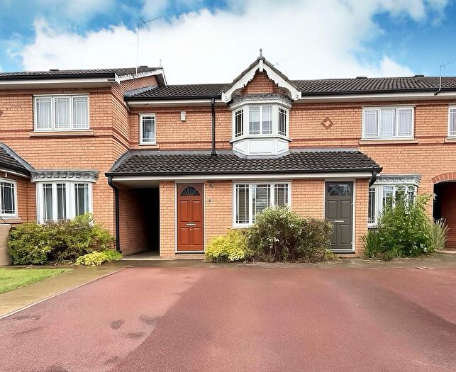 2 Bedroom Mews For Sale In Holmeswood Close, Wilmslow, SK9