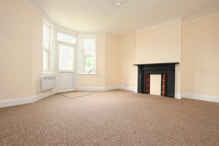 Flat To Rent In Newbridge Road, Bath, BA1