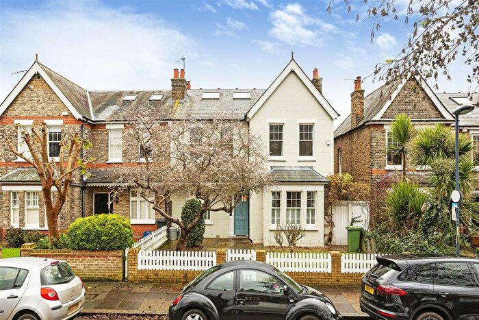 5 Bedroom Semi-Detached House To Rent In Ormonde Road, East Sheen, SW14