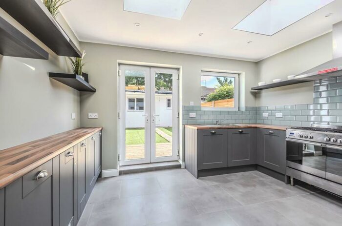 4 Bedroom House To Rent In Elm Road, Thornton Heath, CR7