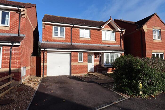 4 Bedroom Detached House To Rent In Drum Avenue, Glastonbury, Somerset, BA6