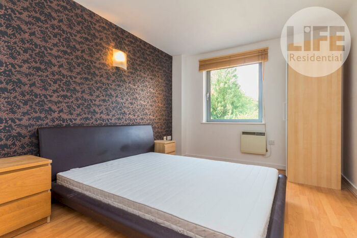 2 Bedroom Apartment To Rent In Alaska Building, Deals Gateway, Deptford, London, SE13