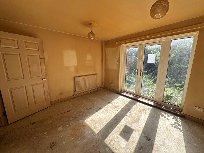 2 Bedroom Property For Sale In Ching Way, Chingford, London, E4