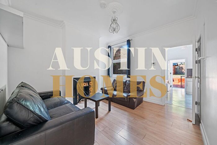 4 Bedroom Terraced House To Rent In Antill Road, London, N15