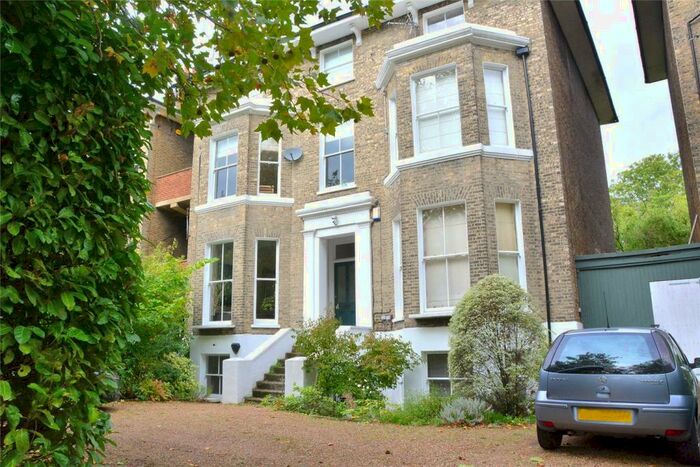 3 Bedroom Apartment To Rent In St Johns Park, Blackheath, London, SE3