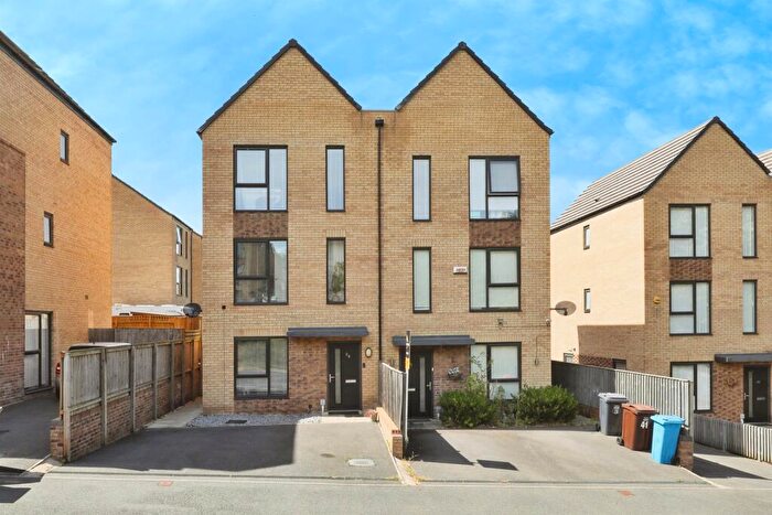 4 Bedroom Semi-Detached House For Sale In Beeches Drive, Norfolk Park, Sheffield, S2