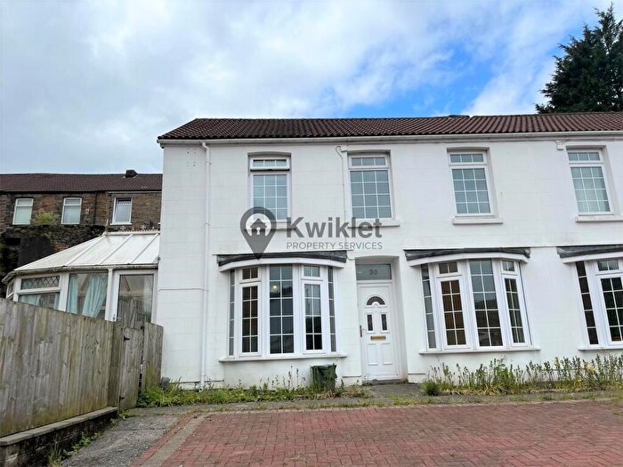 4 Bedroom Semi-Detached House To Rent In Union Street, Pontypridd, CF37