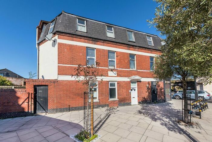 2 Bedroom Flat To Rent In Homerton Terrace, Hackney, E9