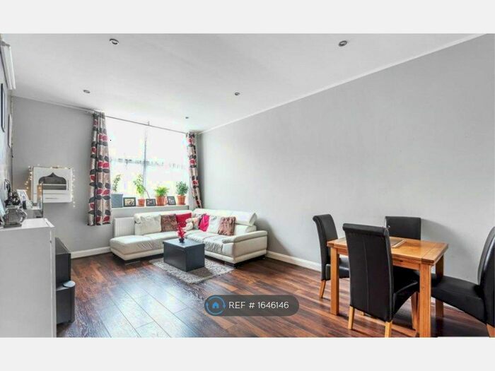 2 Bedroom Flat To Rent In Fitzgerald House, Harrow, HA1