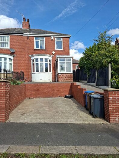 3 Bedroom Semi-Detached House To Rent In Oswestry Road, Sheffield Lane Top, S5