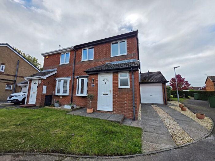 3 Bedroom Semi-Detached House For Sale In Plaistow Way, Cramlington, NE23