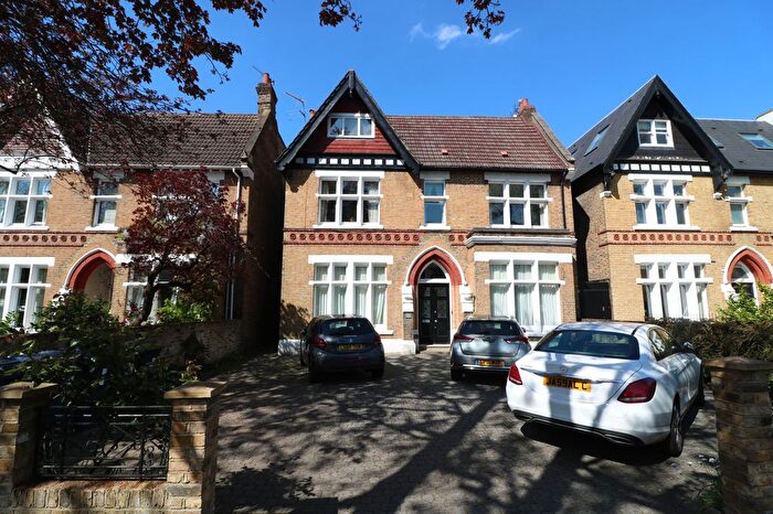 2 Bedroom Flat To Rent In Woodville Road, London, W5