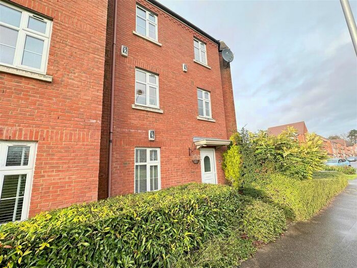 2 Bedroom Flat To Rent In Colossus Way, Bletchley, Milton Keynes, MK3