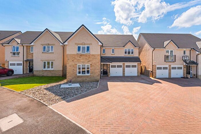 5 Bedroom Detached House For Sale In Mossend Gardens, West Calder, EH55