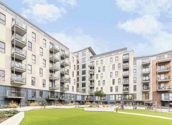 2 Bedroom Flat To Rent In Turner Street, London, E16