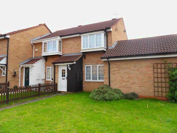 2 Bedroom End Of Terrace House To Rent In Coltsfoot Green, Luton, LU4