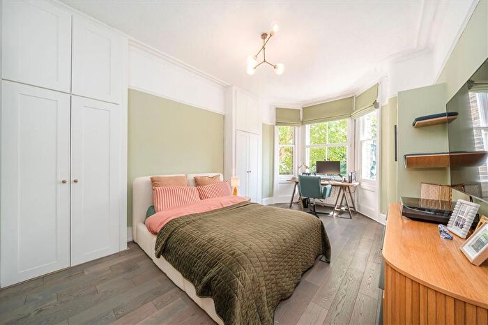 1 Bedroom Flat For Sale In Kidbrooke Park Road, Kidbrooke, SE3