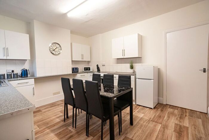 3 Bedroom Flat To Rent In Downend Road, Downend, Bristol, Gloucestershire, BS16