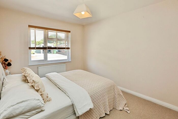 2 Bedroom Bungalow For Sale In Rother Dale, Southampton, Hampshire, SO19