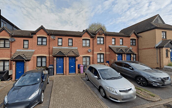 2 Bedroom Terraced House To Rent In Purdy Street, London, E3