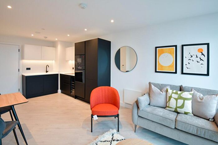 1 Bedroom Apartment To Rent In Trinity Way, Vista River Gardens, M3