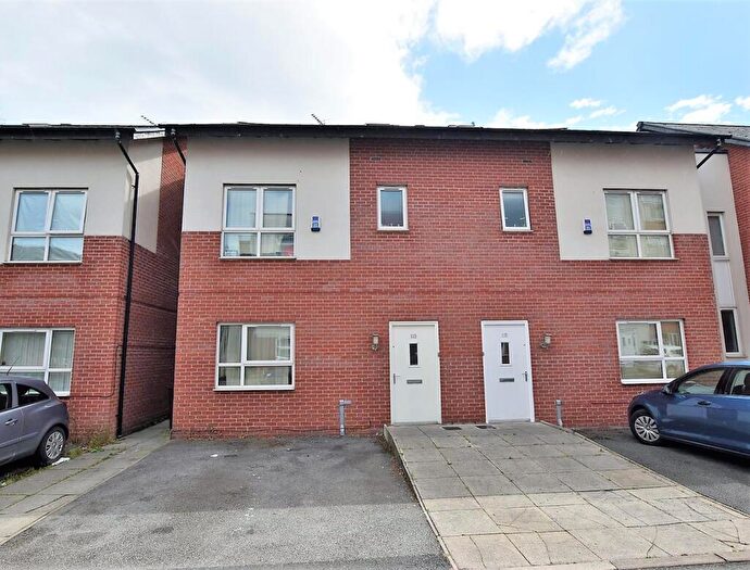3 Bedroom Semi-Detached House For Sale In Georgia Avenue, West Didsbury, M20