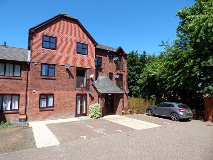 1 Bedroom Flat To Rent In Ancona Close, Ramleaze, Swindon, SN5
