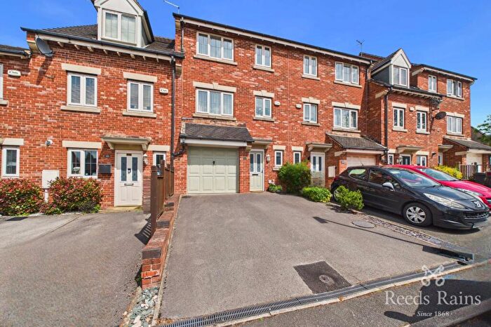 4 Bedroom Semi-Detached House For Sale In Martindale Close, Staveley, Chesterfield, Derbyshire, S43