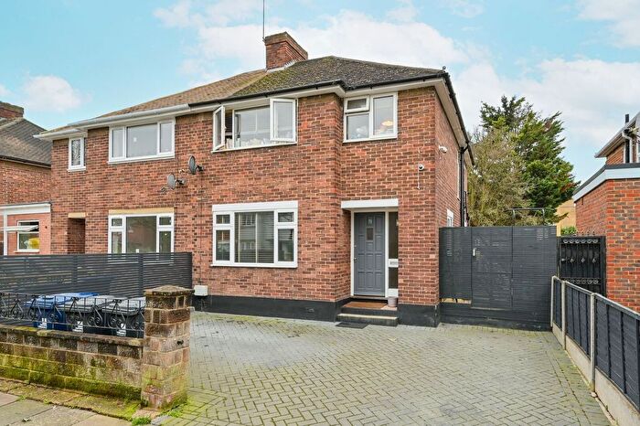 3 Bedroom Semi-Detached House For Sale In First Avenue, East Acton, London, W3