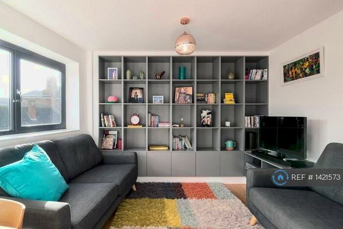 2 Bedroom Flat To Rent In Pritchards Road, London, E2