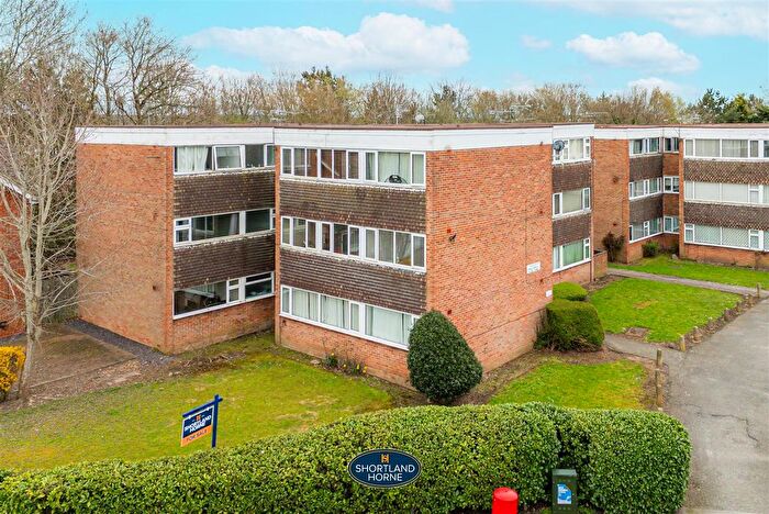 2 Bedroom Flat For Sale In Yarningale Road, Willenhall, Coventry, CV3
