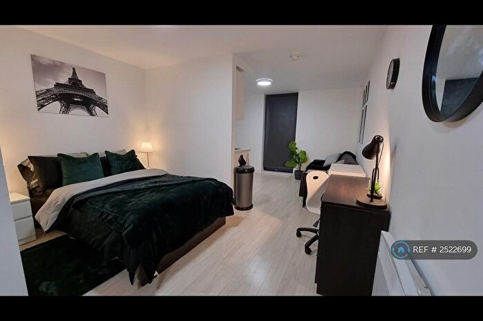 Studio To Rent In Parliament Place, Liverpool, L8