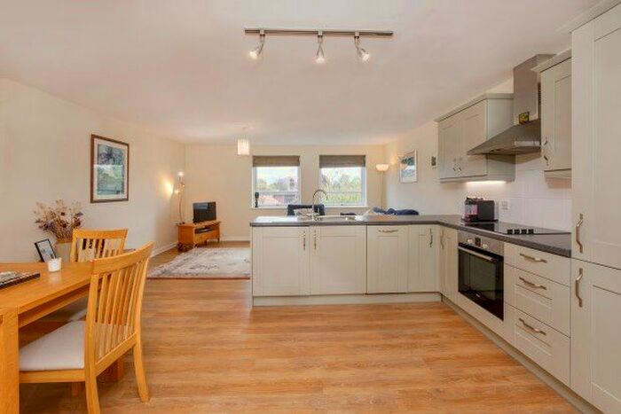 2 Bedroom Flat To Rent In Hospital Fields Road, York, YO10