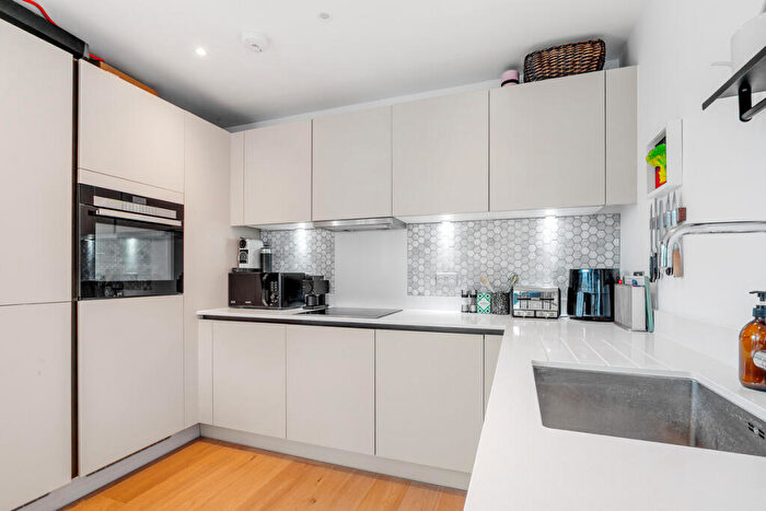 2 Bedroom Apartment For Sale In Wild Flower Gardens, London, E3