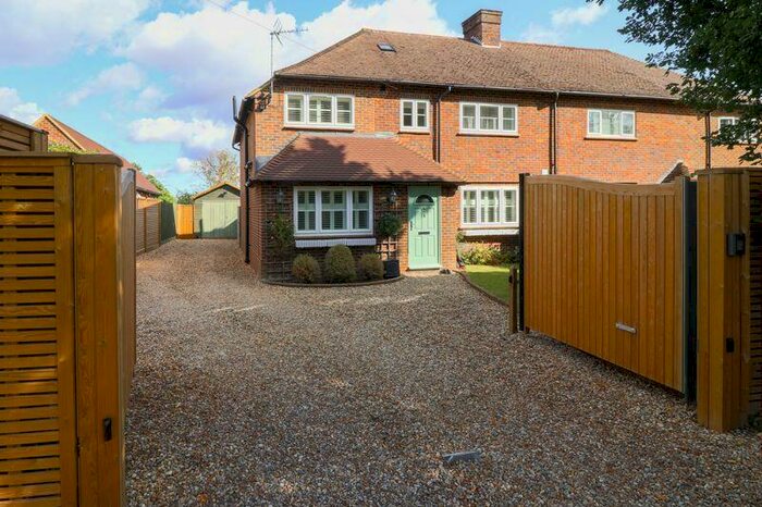 4 Bedroom Semi-Detached House For Sale In Bekesbourne Lane, Bekesbourne, CT3