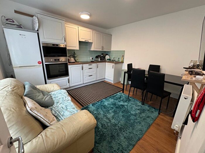 3 Bedroom End Of Terrace House To Rent In Kelvin Street, Newcastle-under-Lyme, ST5