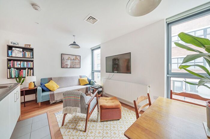 1 Bedroom Flat For Sale In Fable Apartments, C City Road, London, EC1V