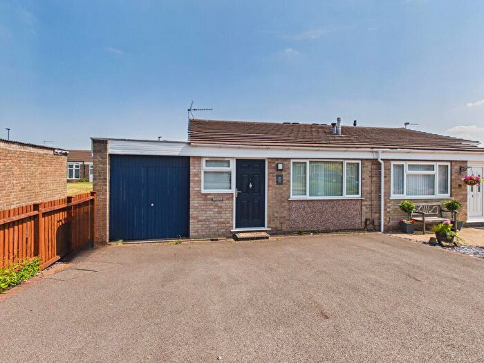 2 Bedroom Semi-Detached Bungalow For Sale In Leslie Close, Littleover, DE23